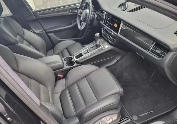 Porsche Macan cena 319000 przebieg: 43300, rok produkcji 2019 z Susz małe 121